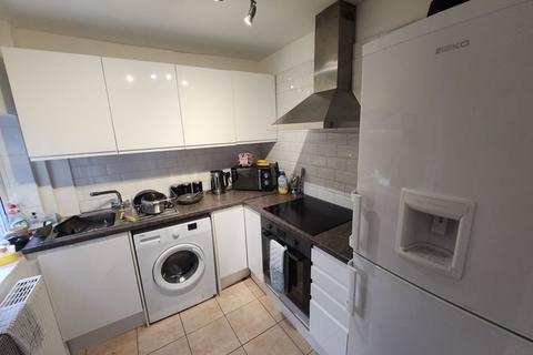 4 bedroom house share to rent, Nelson Road, Worcester WR2