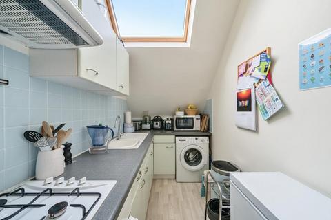 1 bedroom flat for sale, Dartmouth Road, Mapesbury