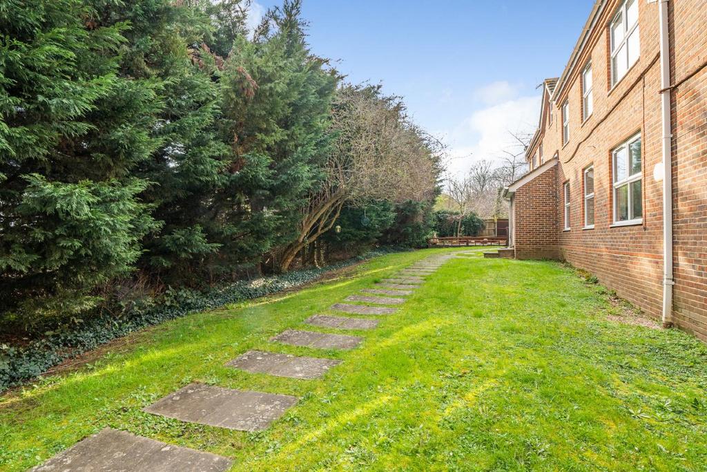 Paxton Road, Forest Hill Studio for sale £190,000