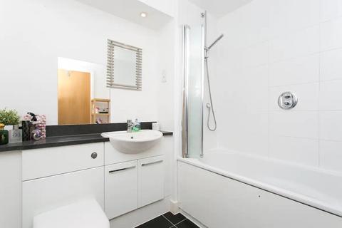 1 bedroom flat for sale, 9 ADRIATIC APARTMENTS ,20 WESTERN GATEWAY, London, E16