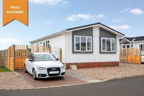 2 bedroom park home for sale, Three Star Park, Lower Stondon SG16