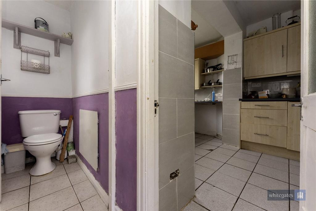 Kitchen/W.C