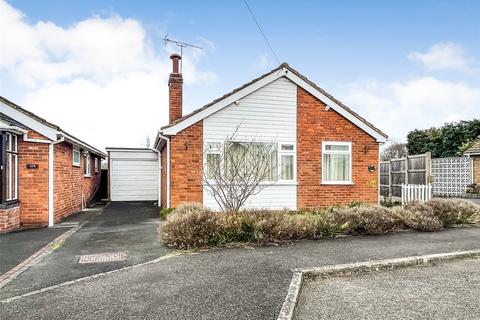 2 bedroom bungalow for sale, Meadow Hill Close, Kidderminster, Worcestershire, DY11