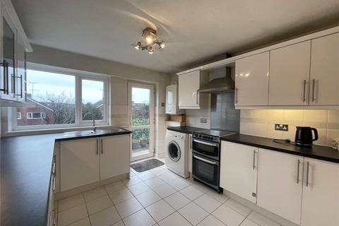 2 bedroom bungalow for sale, Meadow Hill Close, Kidderminster, Worcestershire, DY11