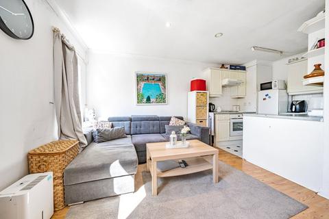 1 bedroom flat for sale, High Street, Surrey GU1