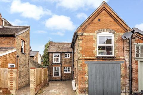 37 Artillery Terrace, Guildford, GU1 4NL