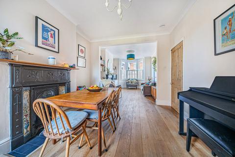 47 Agraria Road, Guildford, GU2 4LF