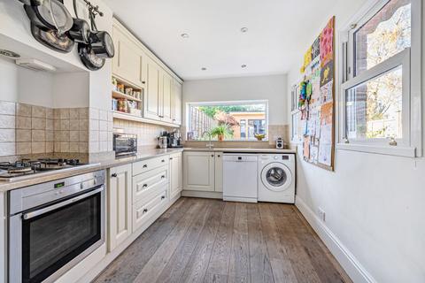 47 Agraria Road, Guildford, GU2 4LF