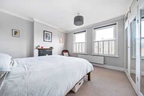 47 Agraria Road, Guildford, GU2 4LF