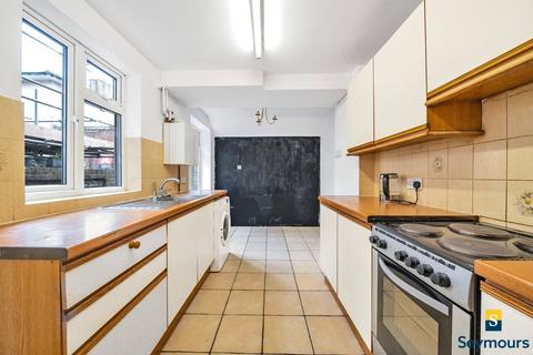 82 Stoke Road, Guildford, GU1 4HR