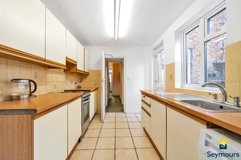 82 Stoke Road, Guildford, GU1 4HR