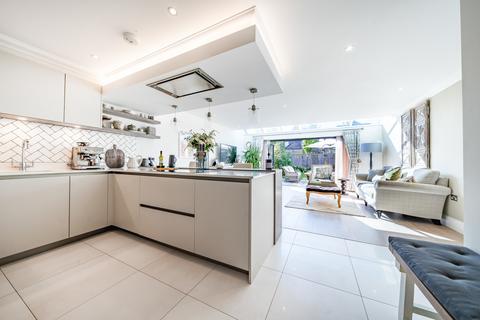 10 Alder Grove, Chilworth, Guildford, GU4 8FA