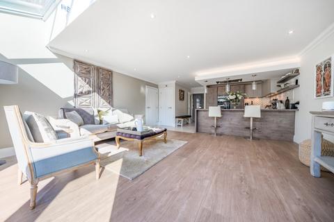 10 Alder Grove, Chilworth, Guildford, GU4 8FA