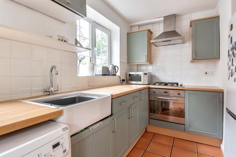 15 Hedgeway, Guildford, GU2 7RB