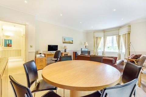 2 bedroom flat for sale - Upper Edgeborough Road, Guildford GU1