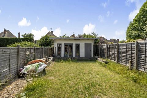 15 Worplesdon Road, Guildford, GU2 9RW