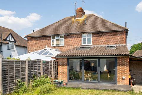 15 Worplesdon Road, Guildford, GU2 9RW