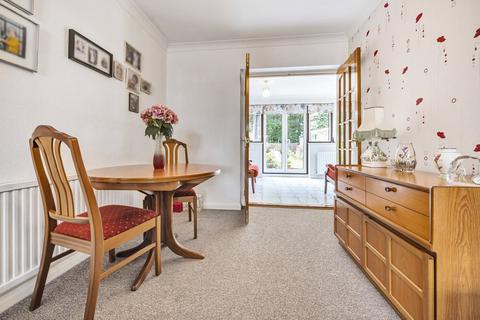 94 Broadacres, Guildford, GU3 3AY