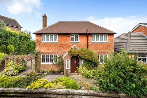 30 Mountside, Guildford, GU2 4JE