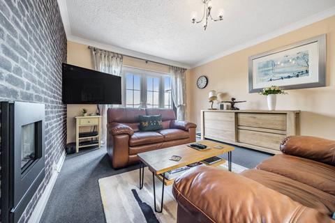 30 Mountside, Guildford, GU2 4JE