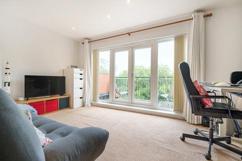 2 Anderson Close, Guildford, GU2 9UX