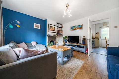 133 Cedar Way, Guildford, GU1 1JE