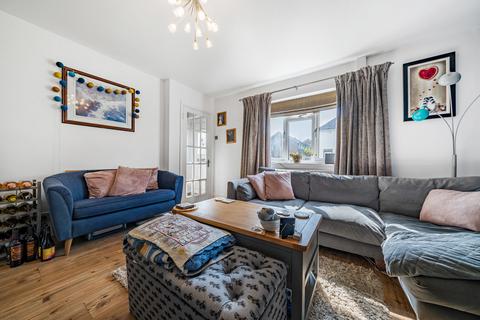 133 Cedar Way, Guildford, GU1 1JE