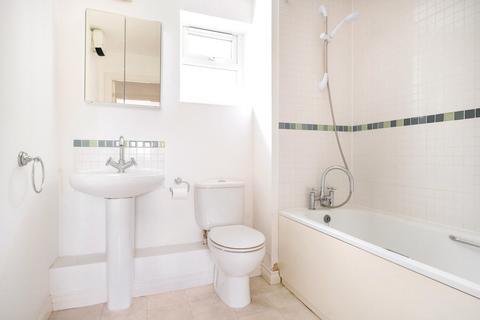 20 School Meadow, Guildford, GU2 8GY