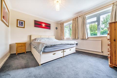 16 The Paddocks, Normandy, Guildford, GU3 2HA