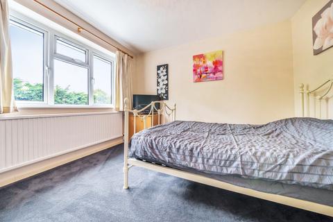 16 The Paddocks, Normandy, Guildford, GU3 2HA