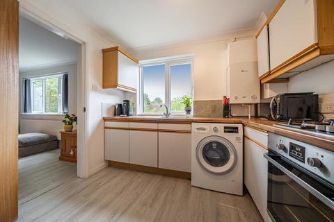 15, Culver House Boxgrove Road, Guildford, GU1 2LT
