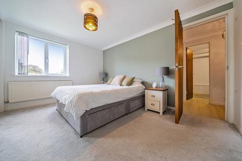 15, Culver House Boxgrove Road, Guildford, GU1 2LT