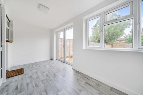 235 Cabell Road, Guildford, GU2 8JN