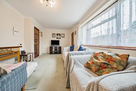 235 Cabell Road, Guildford, GU2 8JN