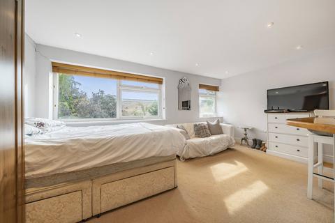 1 bedroom flat for sale, Harvey Road, Guildford GU1