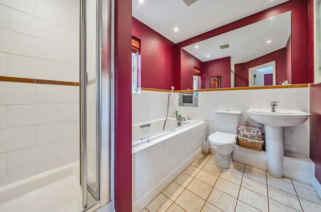 Ensuite