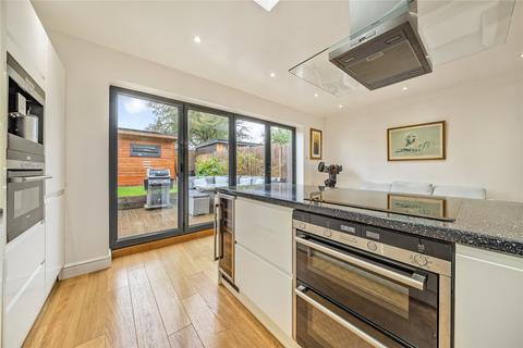 70 Rydes Hill Road, Guildford, GU2 9UG