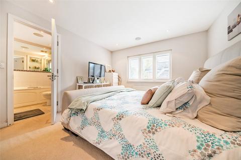 50 Forster Road, Guildford, GU2 9AF