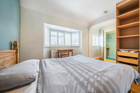 20 Ashenden Road, Guildford, GU2 7XE