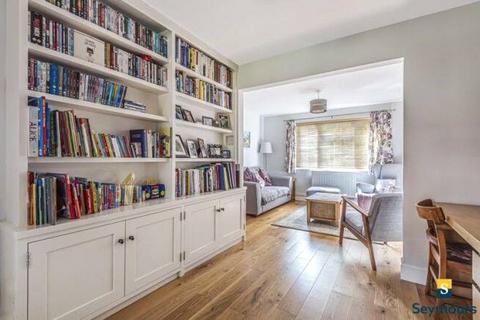 282 Worplesdon Road, Guildford, GU2 9XW