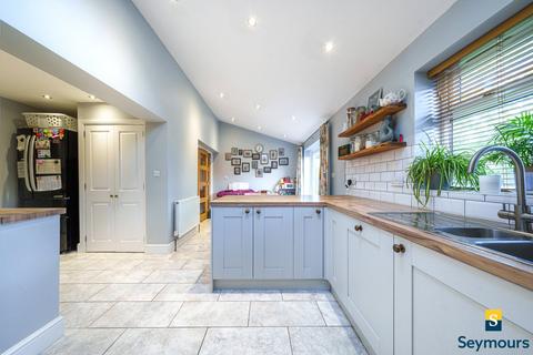 282 Worplesdon Road, Guildford, GU2 9XW