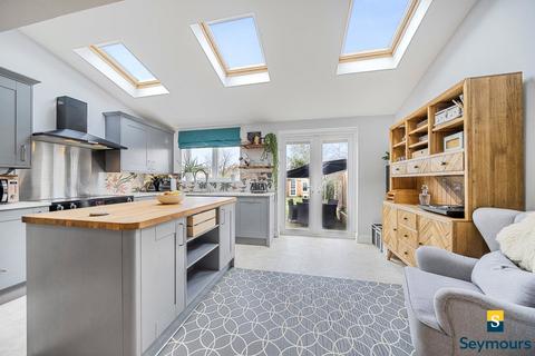 44 Saffron Platt, Guildford, GU2 9XZ