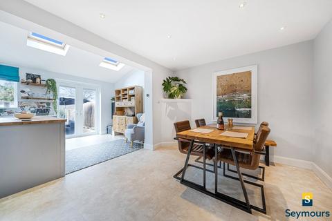 44 Saffron Platt, Guildford, GU2 9XZ
