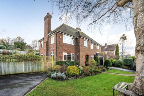 3 Scillonian Road, Guildford, GU2 7PG