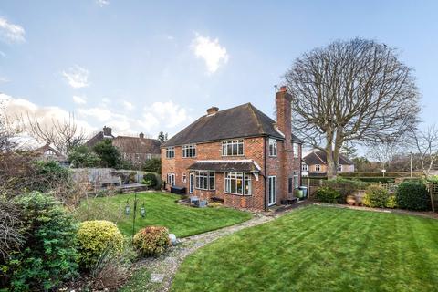 3 Scillonian Road, Guildford, GU2 7PG