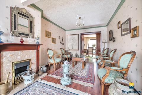 7 Ashenden Road, Guildford, GU2 7UU