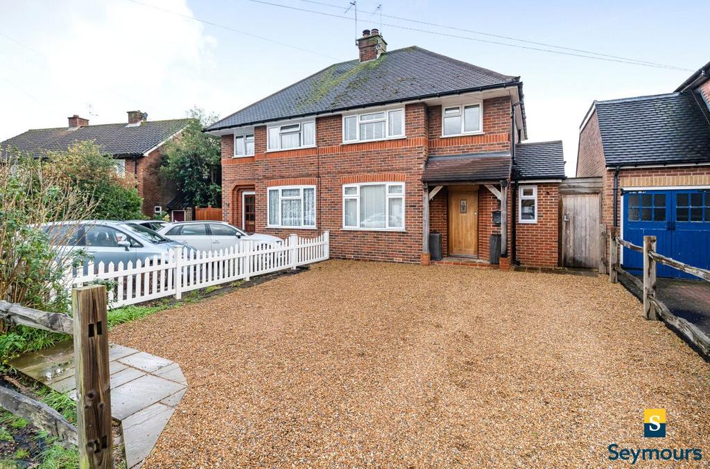 Johnston Walk, Guildford GU2 3 bed semidetached house for sale £615,000