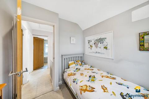 40 Johnston Walk, Guildford, GU2 9XR