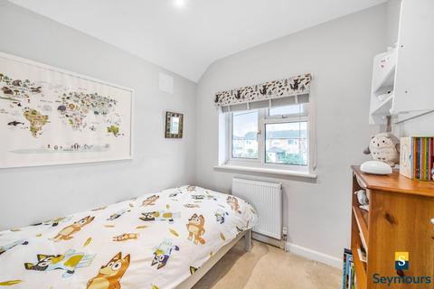 40 Johnston Walk, Guildford, GU2 9XR