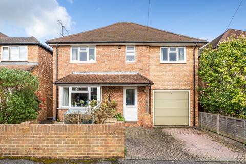 10 Ardmore Avenue, Guildford, GU2 9NJ